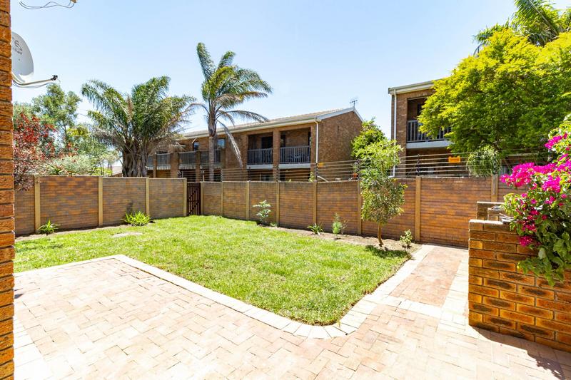 2 Bedroom Property for Sale in Sonstraal Heights Western Cape